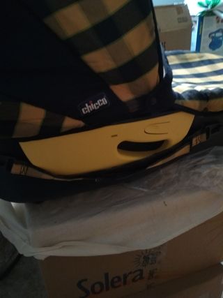 Coche y silla Chicco + capota parasol