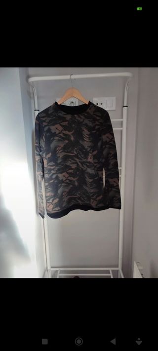 Zara sudadera camuflaje talla M