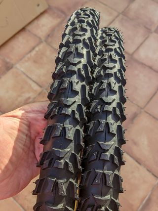 X2 ruedas MTB vintage IRC Piranha Pro 26 x 2.0