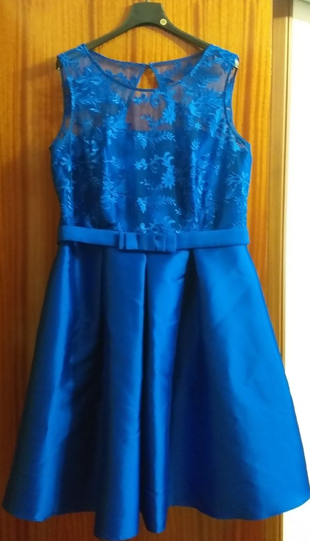 Vestido sin mangas celebración