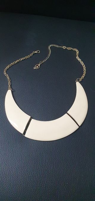 Gargantilla stradivarius