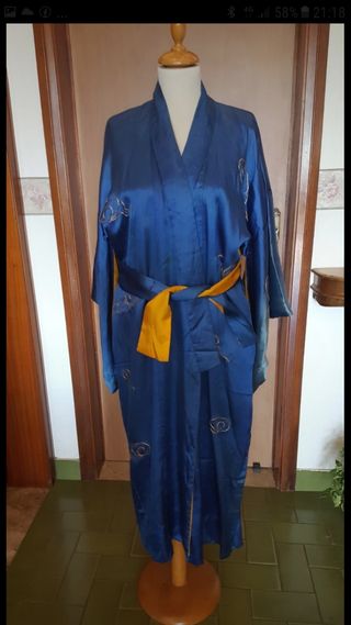 Antico kimono originale giapponese in seta