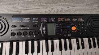 Teclado Casio SA77