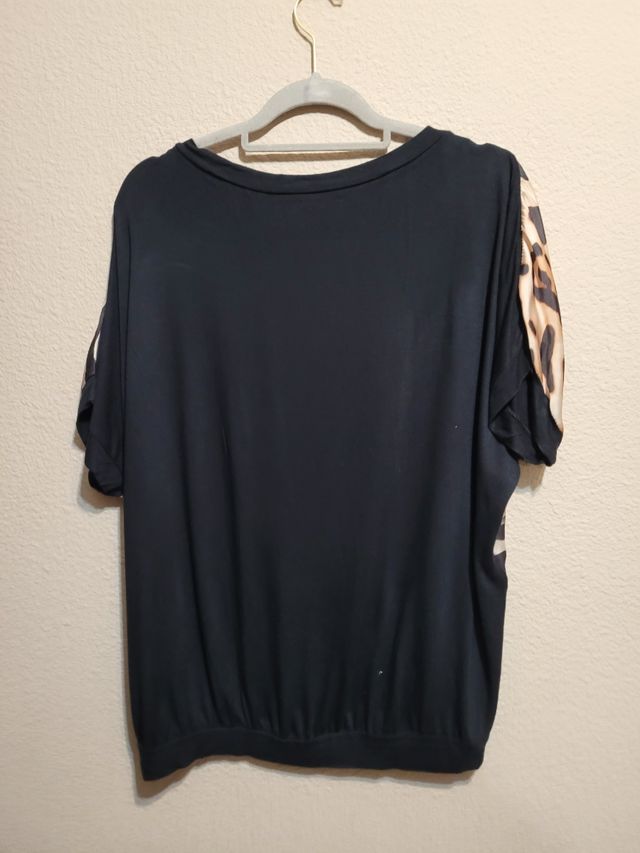 Camisola de manga corta con estampado animal print