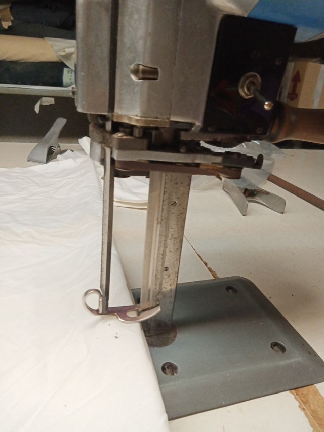 Maquina de corte textil. Blue streak II.