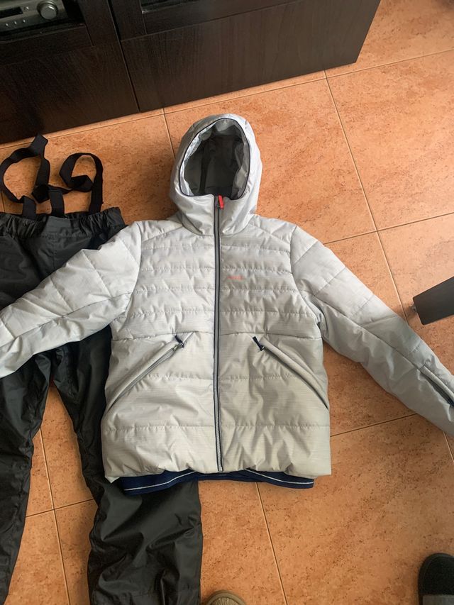Ropa para nieve chaqueta talla 14pantalon talla 16