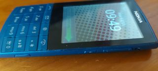 Nokia x3 tactil . Movistar , con cargador .