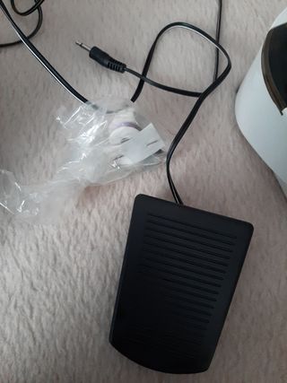 Máquina de coser portatil