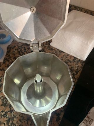 Cafetera nueva o usada solo una vez pide más fotos