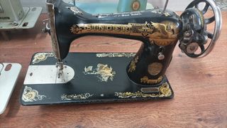 MÁQUINAS DE COSER ANTIGUAS 39 UNA
