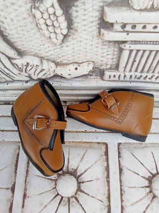ZAPATITOS DE MUÑECO ANTIGUOS ( años 50)