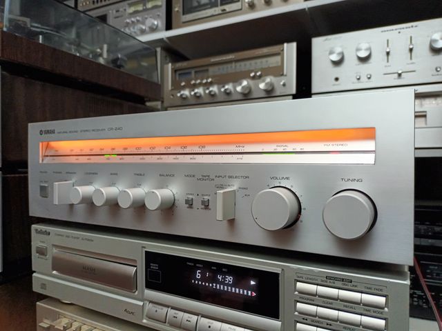 Receiver YAMAHA CR240 de 1979
