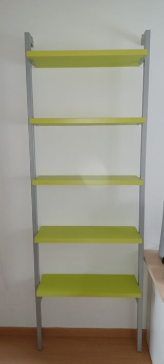 Estantería dormitorio