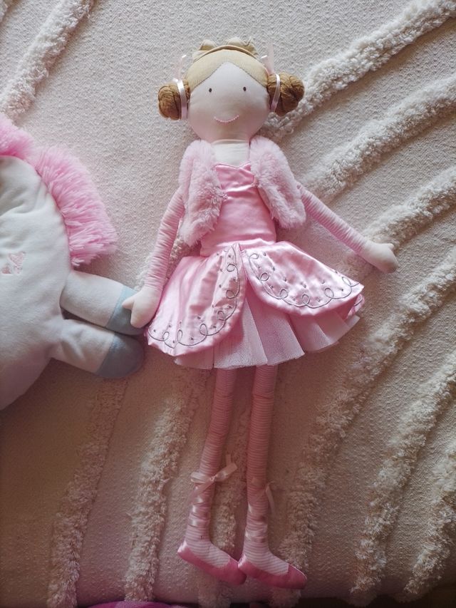 muñeca sía y unicornio