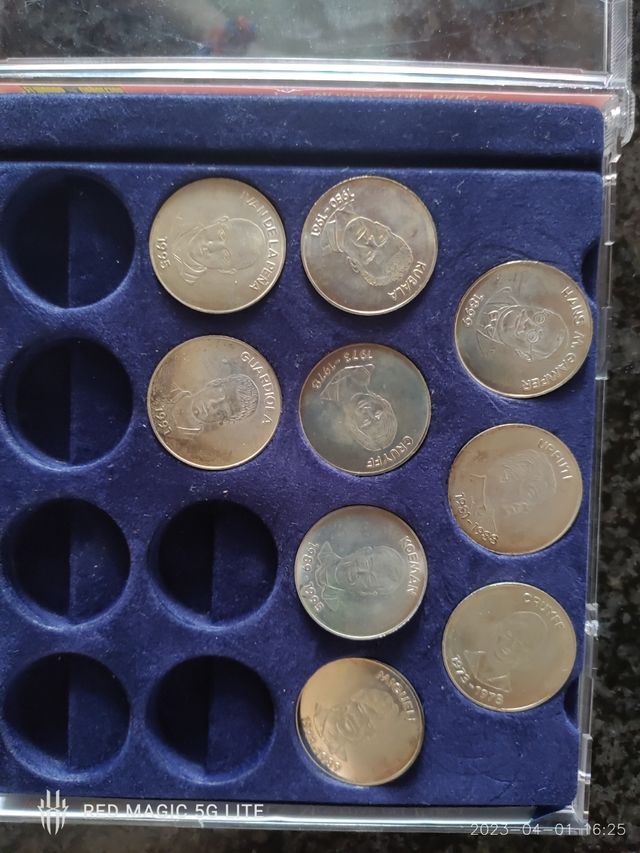 conjunto de monedas de plata de ley