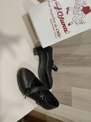 Zapato flamenca talla 26 con hebilla