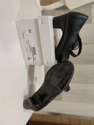 Zapato flamenca talla 26 con hebilla