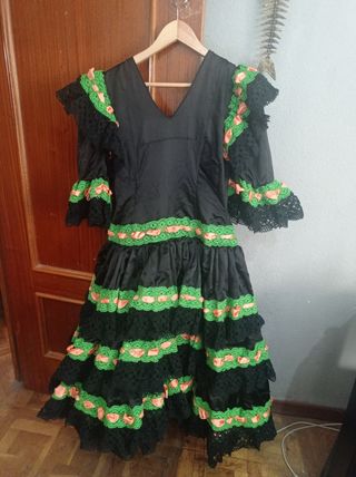 precioso vestido sevillana talla L .. 40 .