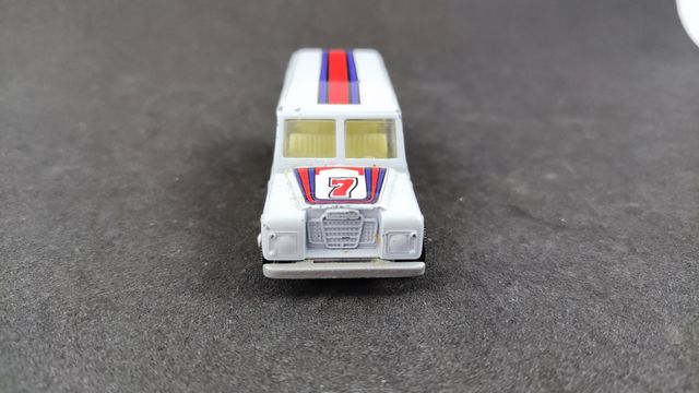 Land Rover Rally Mira 1:64 juguete antiguo guisval