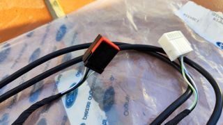 Cable auxiliar Ford 