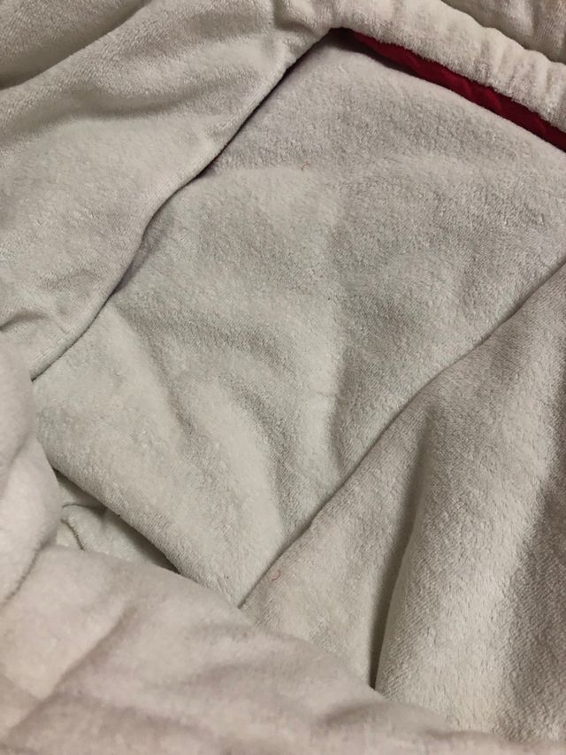 Cama individual metálica con somier de madera