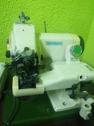 Maquina coser bajos invisibles.