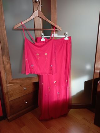 Conjunto rojo de tul