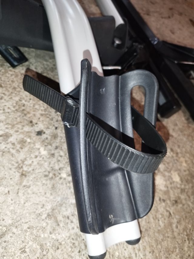 Porta bicicletas y baca para techo.Solo 1