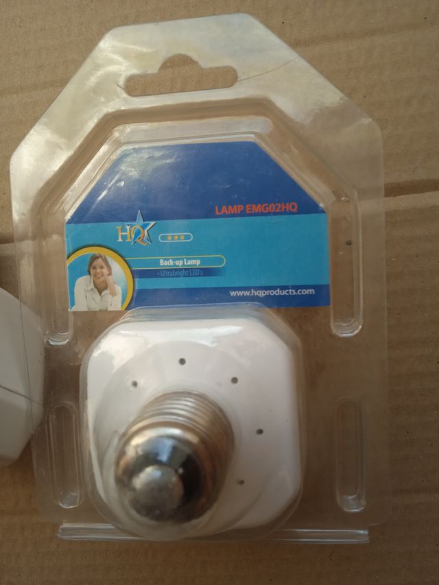 LUZ LAMPARA DE EMERGENCIA NUEVA