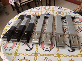 Solo quedan las cuatro patas con ruedas en grises