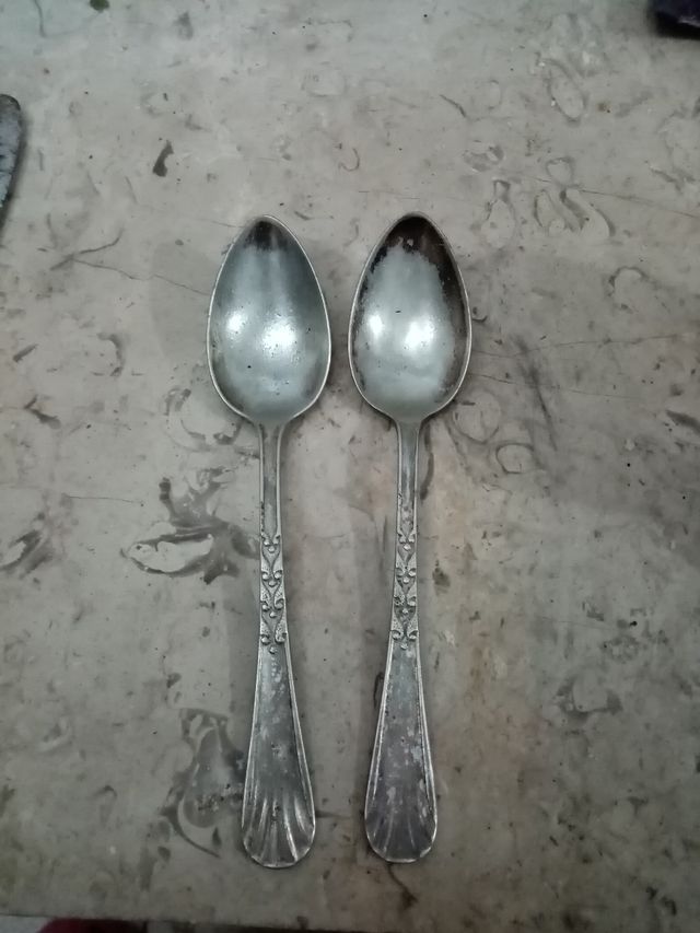 dos cucharas antiguas