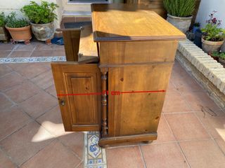 Mueble TV. Aparador. Pino macizo.