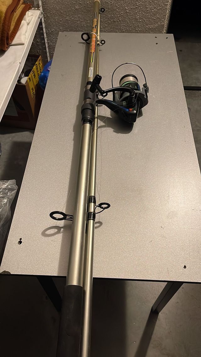 CAÑA DE PESCAR CON CARRETE