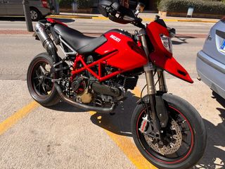 Ducati hypermotard 1100S