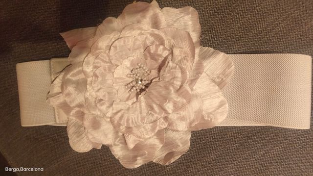 cinturón ancho flor