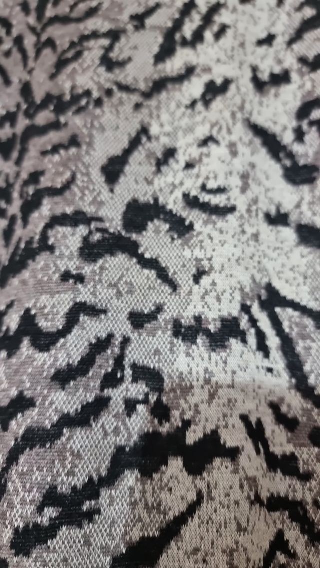 vestido midi estampado animal