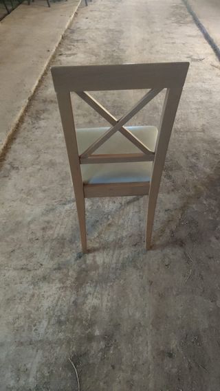 Lote sillas de madera acolchadas