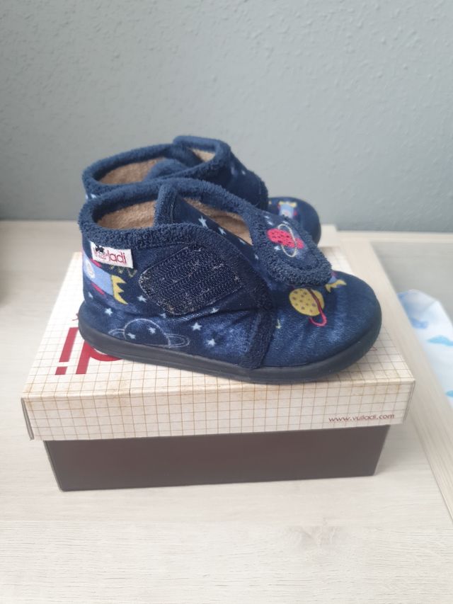 zapatillas de estar en casa N23