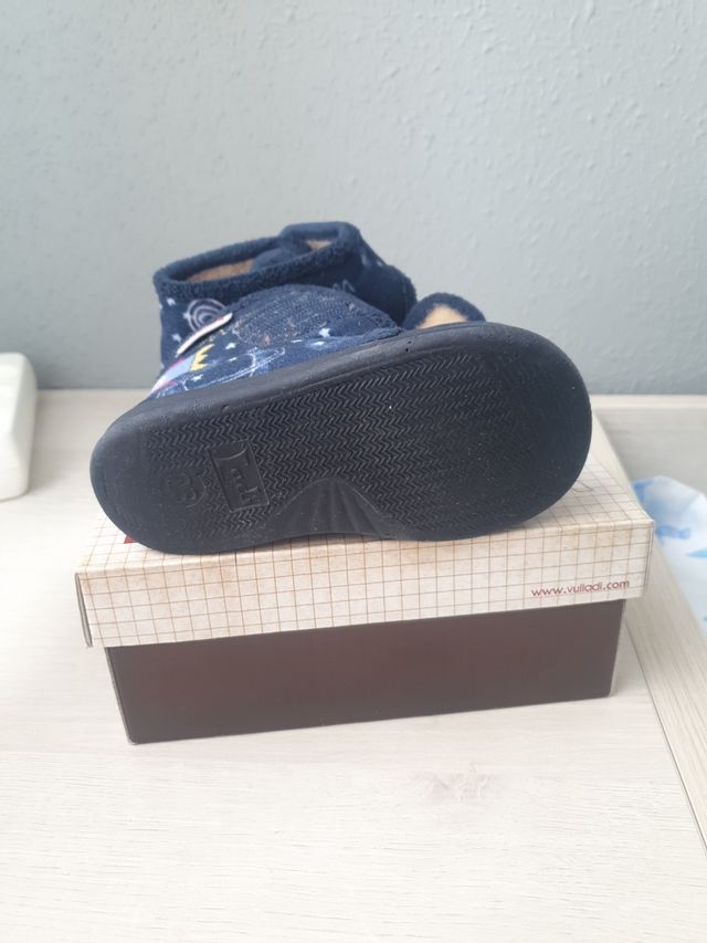 zapatillas de estar en casa N23