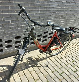 BICICLETA DE PASEO MARCA ESPERIA Y CESTA