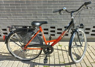 BICICLETA DE PASEO MARCA ESPERIA Y CESTA
