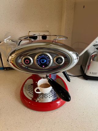 Illy cafetera Iperespresso X7.1 roja