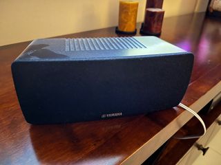 Home cinema Harman Kardon y altavoces Yamaha