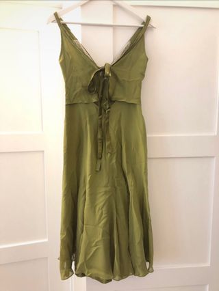 Vestido de fiesta verde de Purifiacón Garcia.