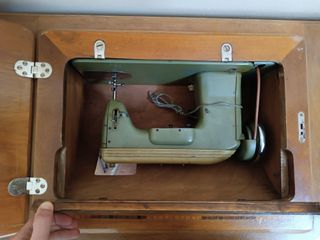 Antigua máquina de coser Sigma Modelo H