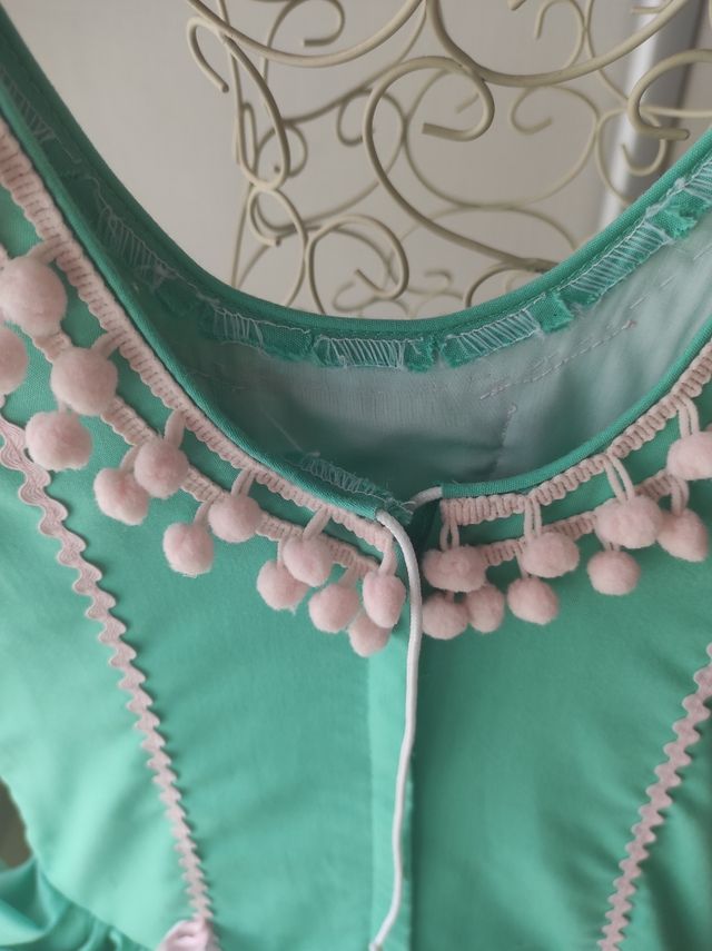 Vestido de flamenca cortito talla 5