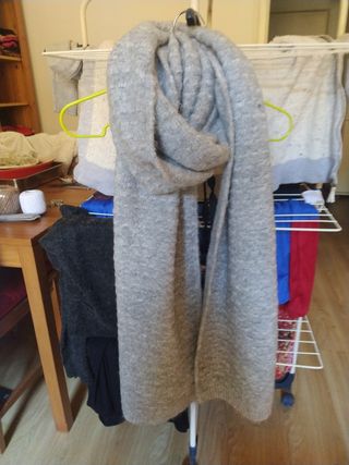 Bufanda gris