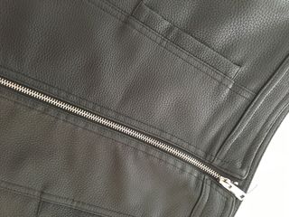 Minifalda negra piel