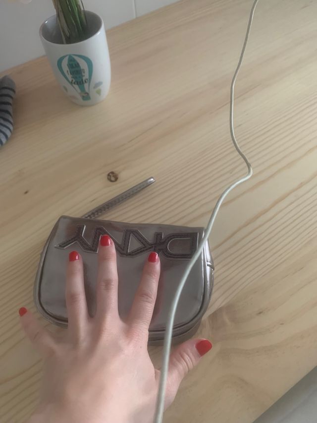 Neceser/cartera/bolso de mano DKNY