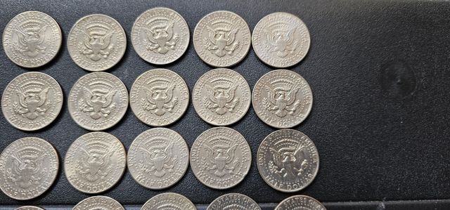 Monedas Half Dólar Americano. Precio en el anuncio